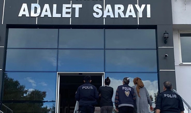 Dinar Emniyeti Cumartesi Pazarında Yankesicilik Yapan 2 Kadını Yakaladı