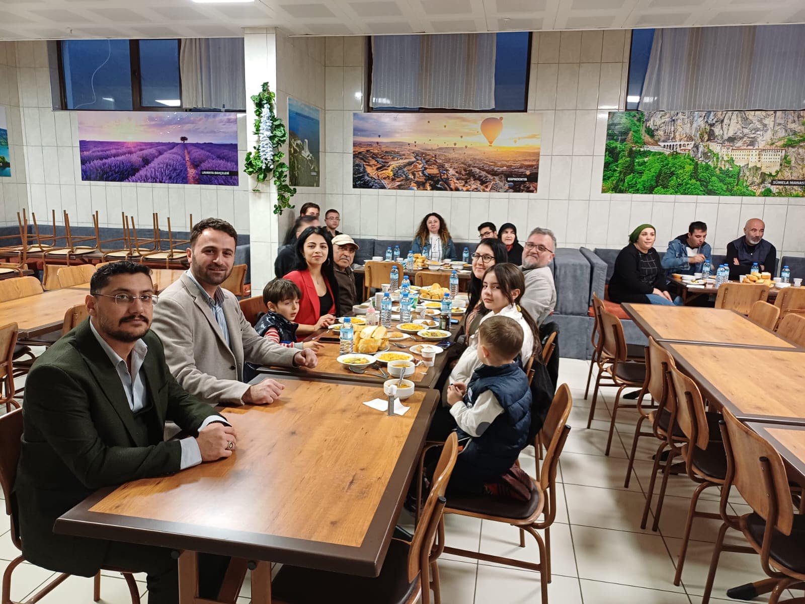 Başkan Kavas ve Ekibi Otizmli Çocukların Yanında