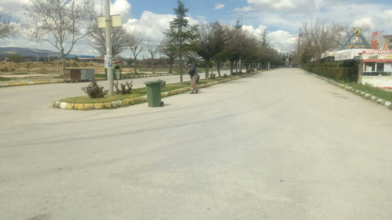 Bolvadin'de Horan Parkı Bayrama Hazırlanıyor