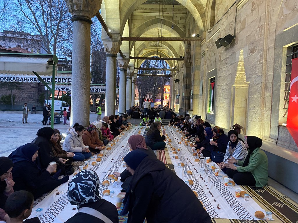 AGD ÜMMET İFTARI DÜZENLEDİ