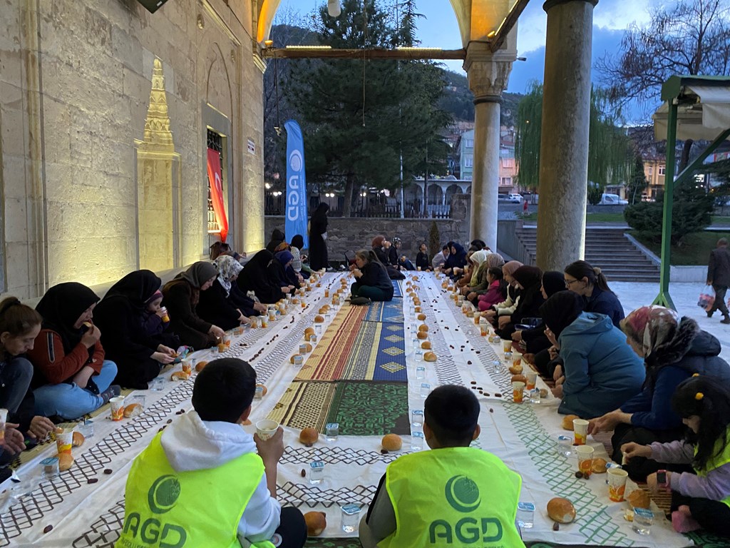 AGD ÜMMET İFTARI DÜZENLEDİ