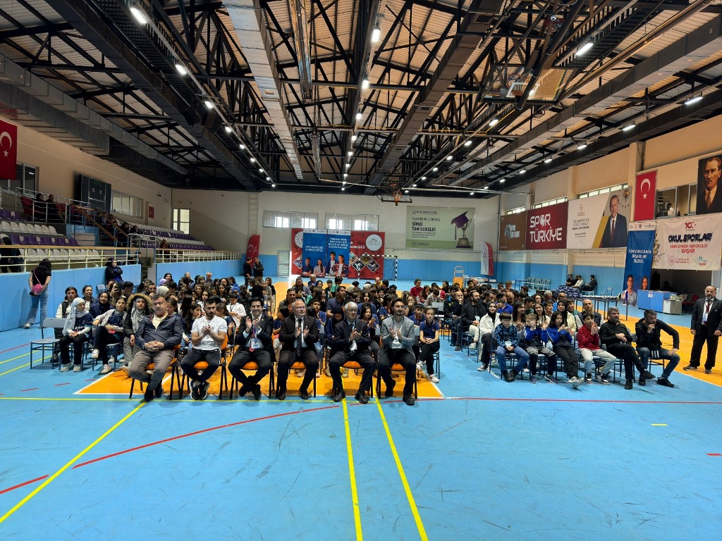 SATRANÇ GRUP MÜSABAKALARI SONA ERDİ