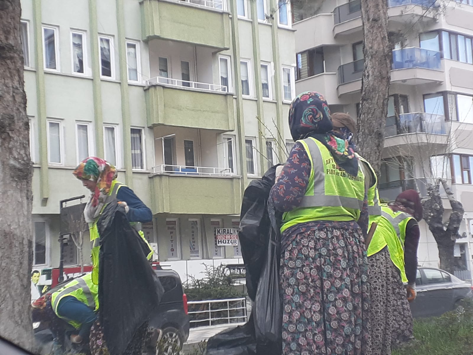 Bayram Coşkusu Öncesi Afyonkarahisar'da Büyük Hazırlık: Yeşil Alanlardan Kavşaklara, Her Noktada Çalışma Var!