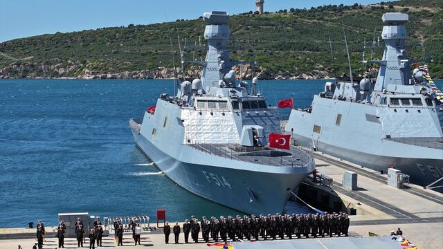 TCG Kınalıada Foça’dan Japonya seferine çıktı