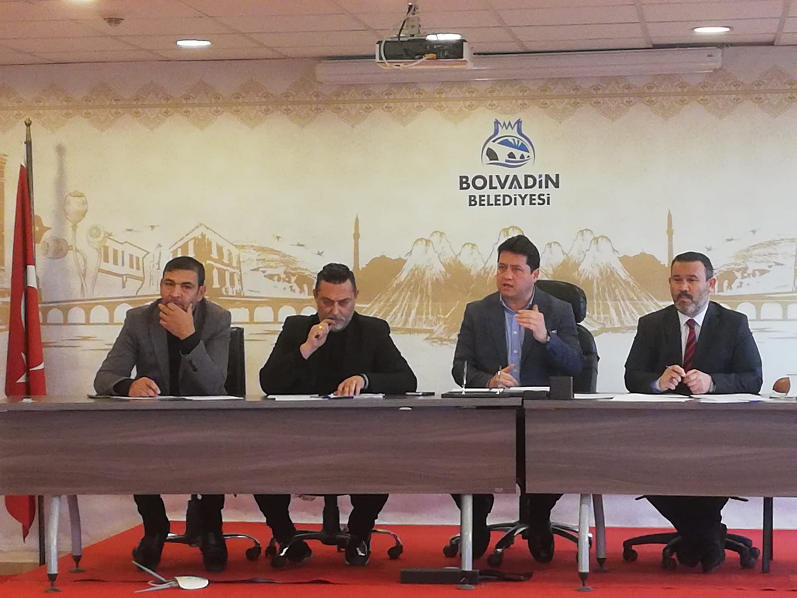 Başkan Aynacı'dan İlk Meclis Toplantısı