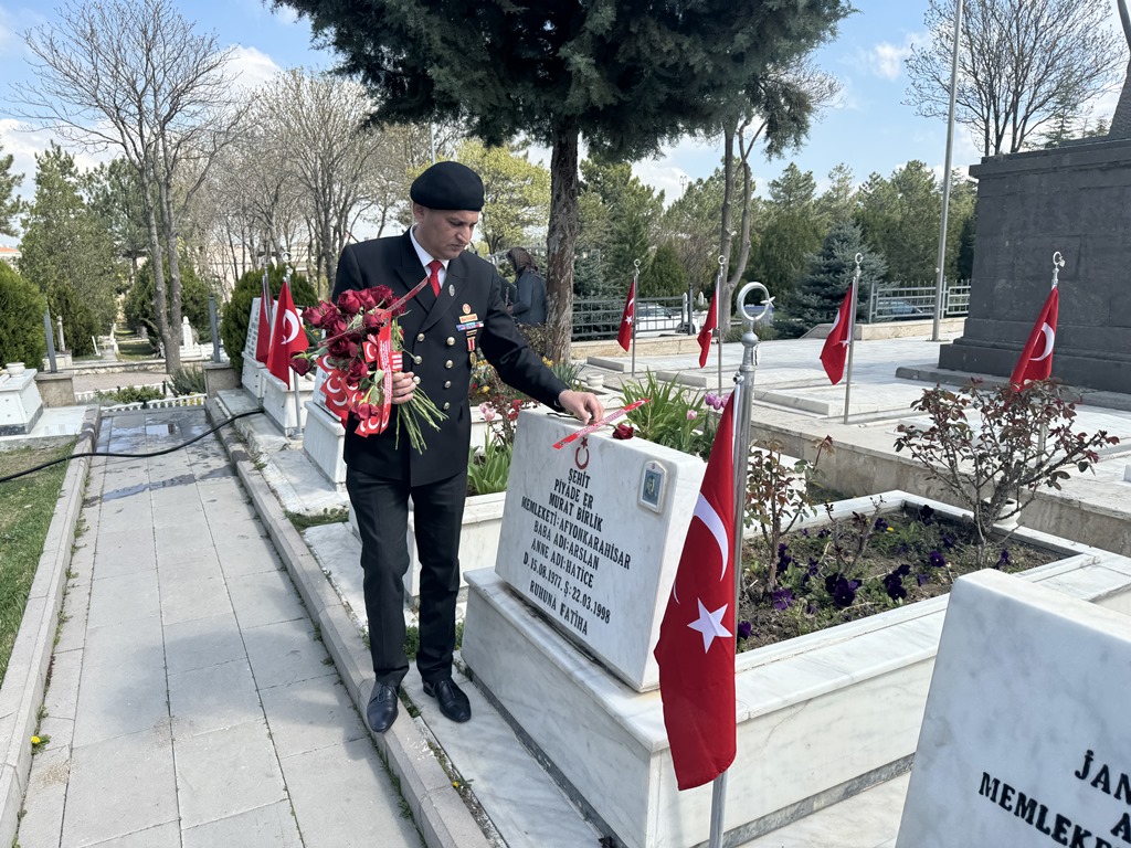AFYON'DA ŞEHİTLİKLER ZİYARET EDİLDİ