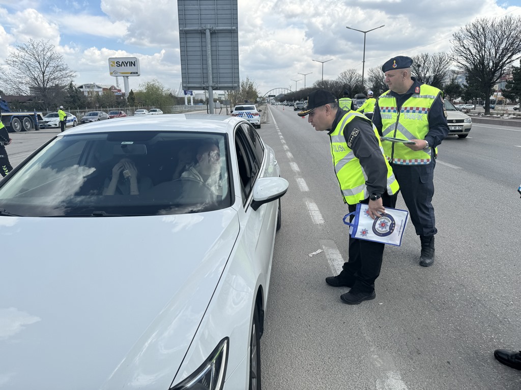 AFYON'DA RAMAZAN BAYRAMI ÖNCESİ TRAFİK DENETİMİ