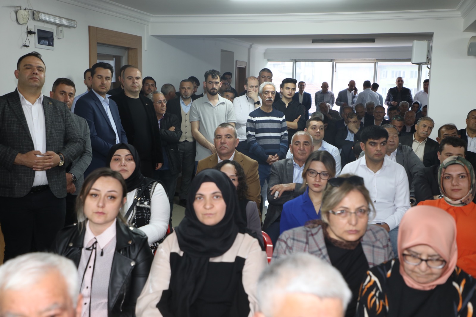 AK PARTİ AFYONKARAHİSAR TEŞKİLATINDA COŞKULU BAYRAMLAŞMA