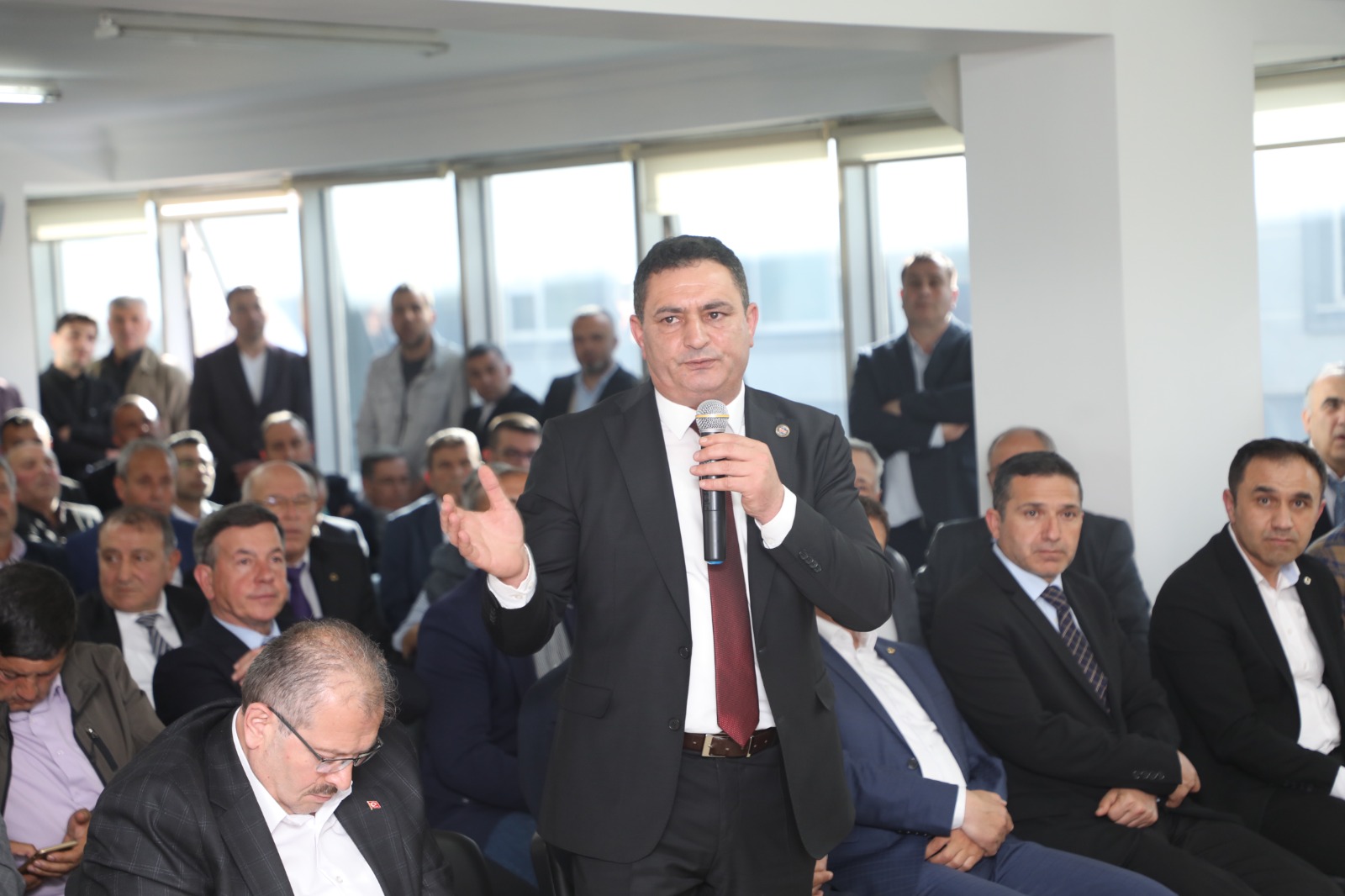 AK PARTİ AFYONKARAHİSAR TEŞKİLATINDA COŞKULU BAYRAMLAŞMA