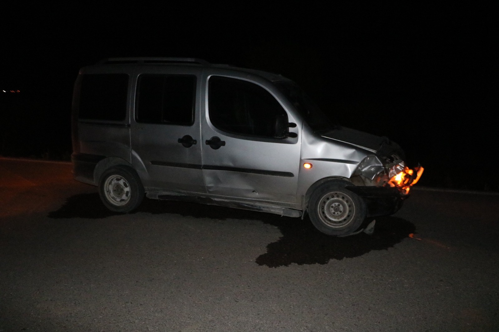 Ticari Araç İle Motosiklet Çarpıştı