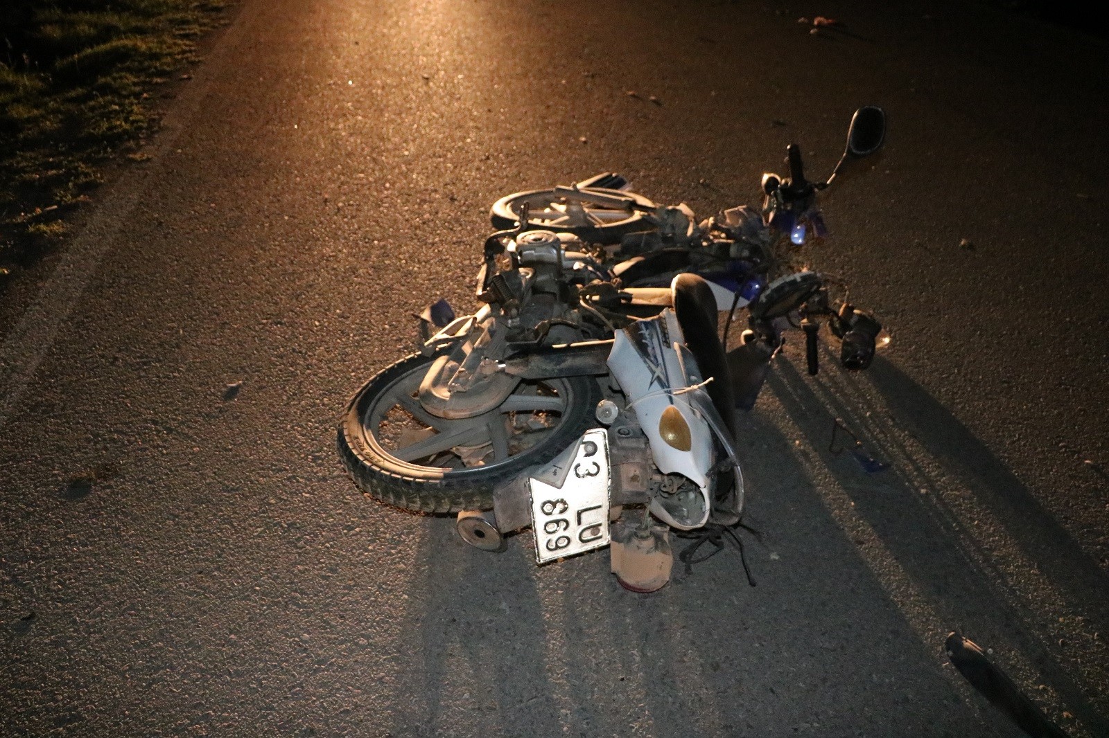 Ticari Araç İle Motosiklet Çarpıştı