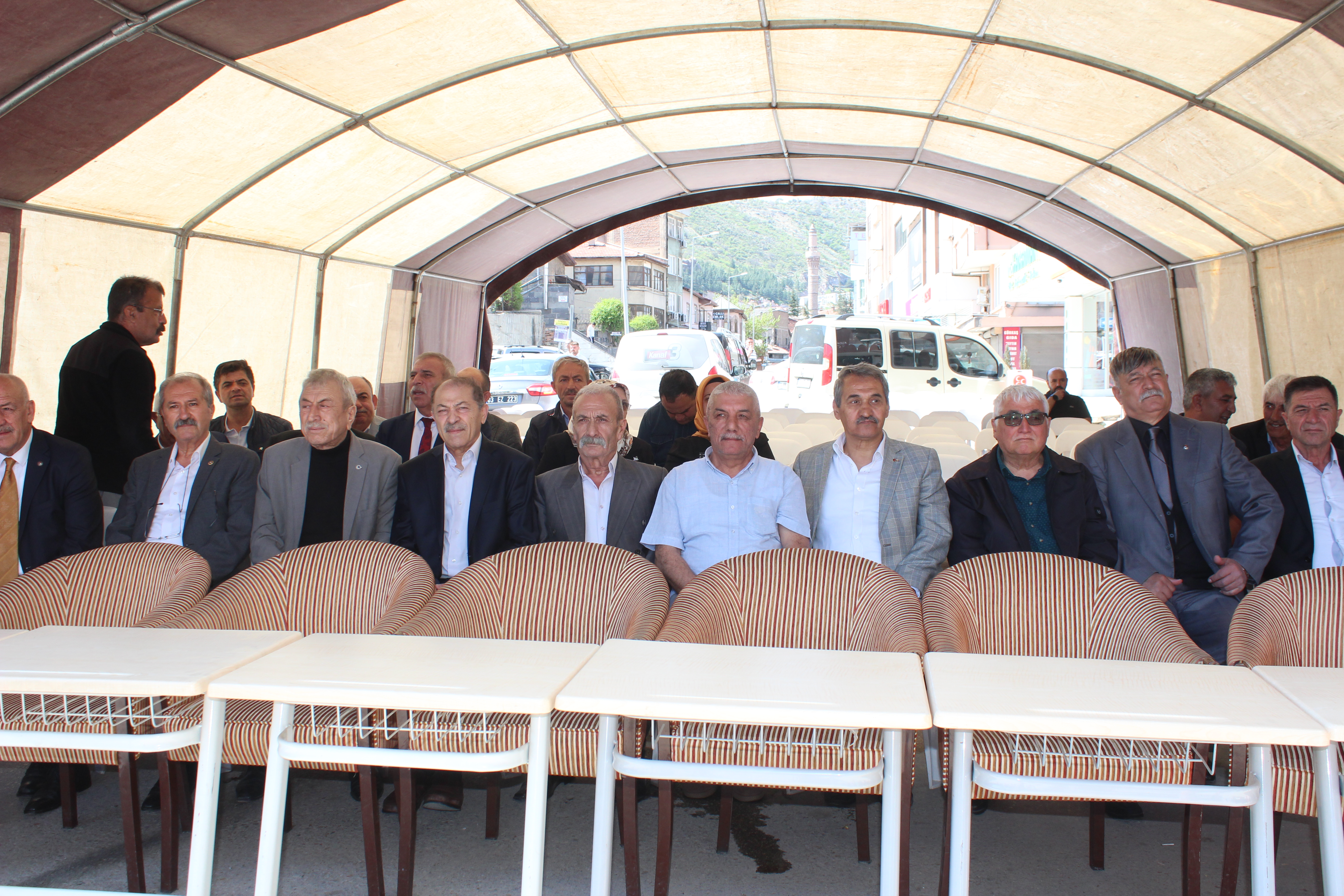 "ÜLKÜCÜYÜM DİYEN KİMSE MHP'DEN BAŞKA BİR YERE OY VERMEZ"