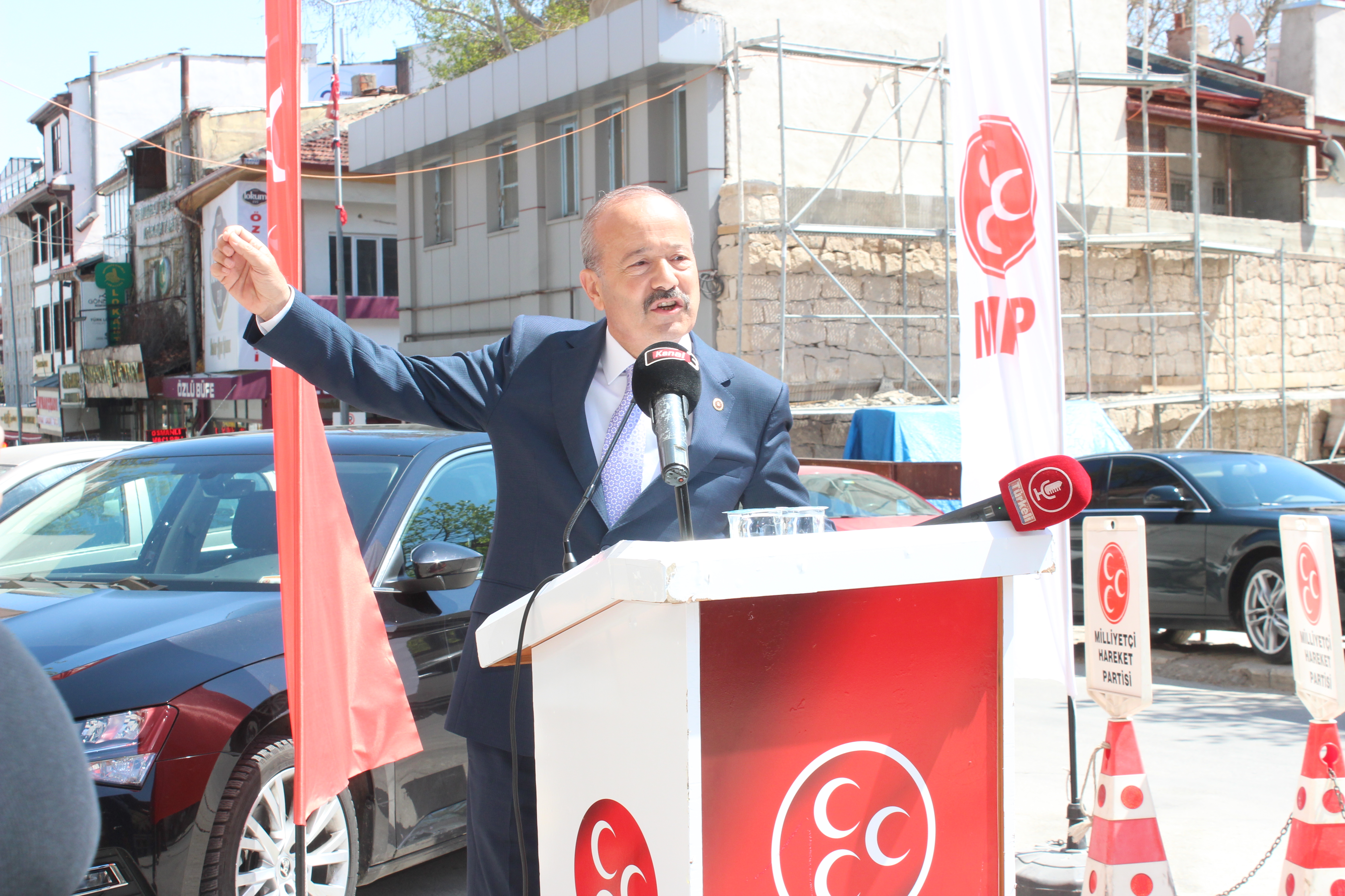 TAYTAK "BİR RÜZGAR ESMİŞTİR KALE'YE ÜÇ HİLALİ ASACAĞIZ"