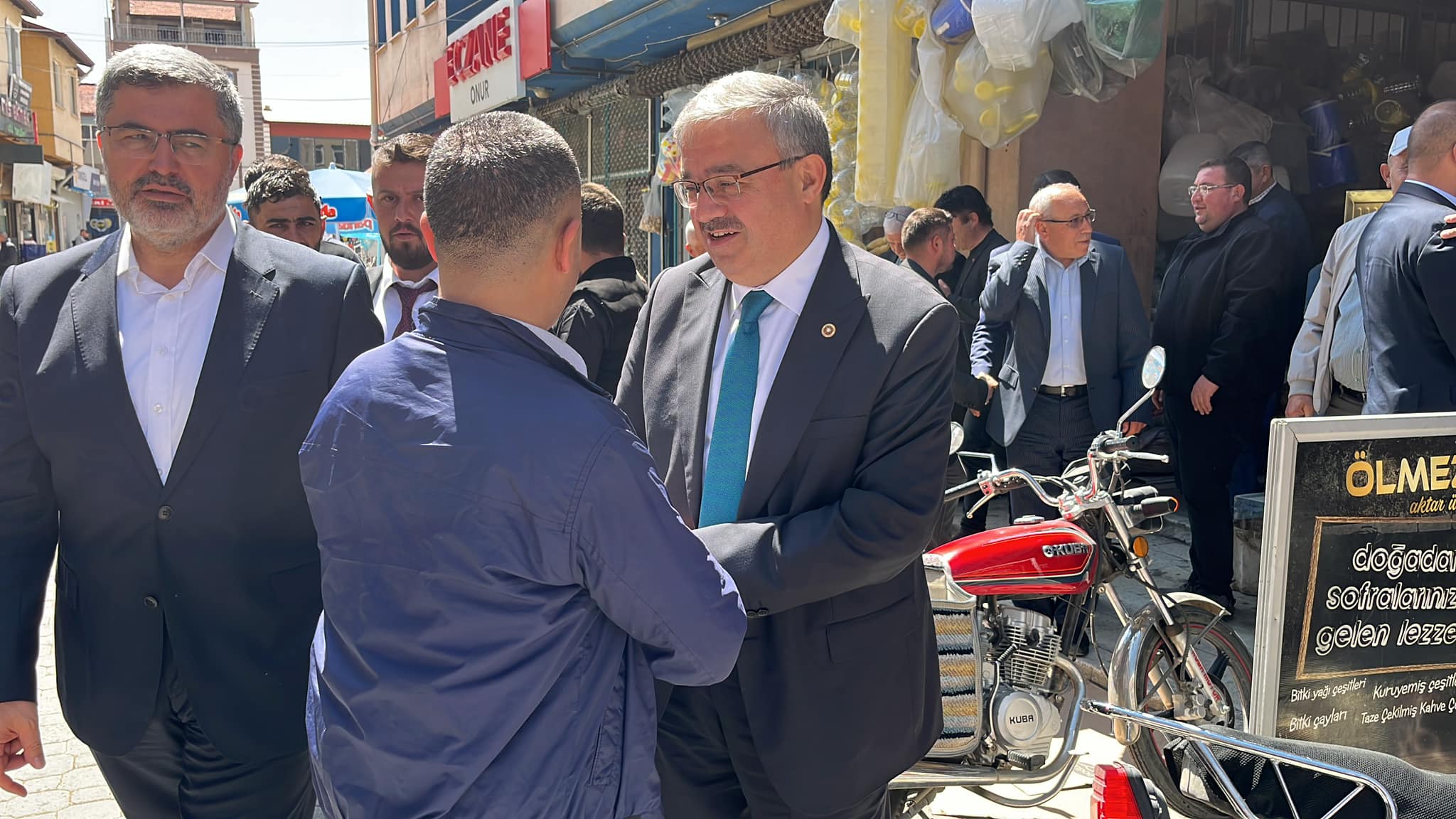 AK PARTİ ŞUHUT TEŞKİLATI BAYRAMLAŞTI