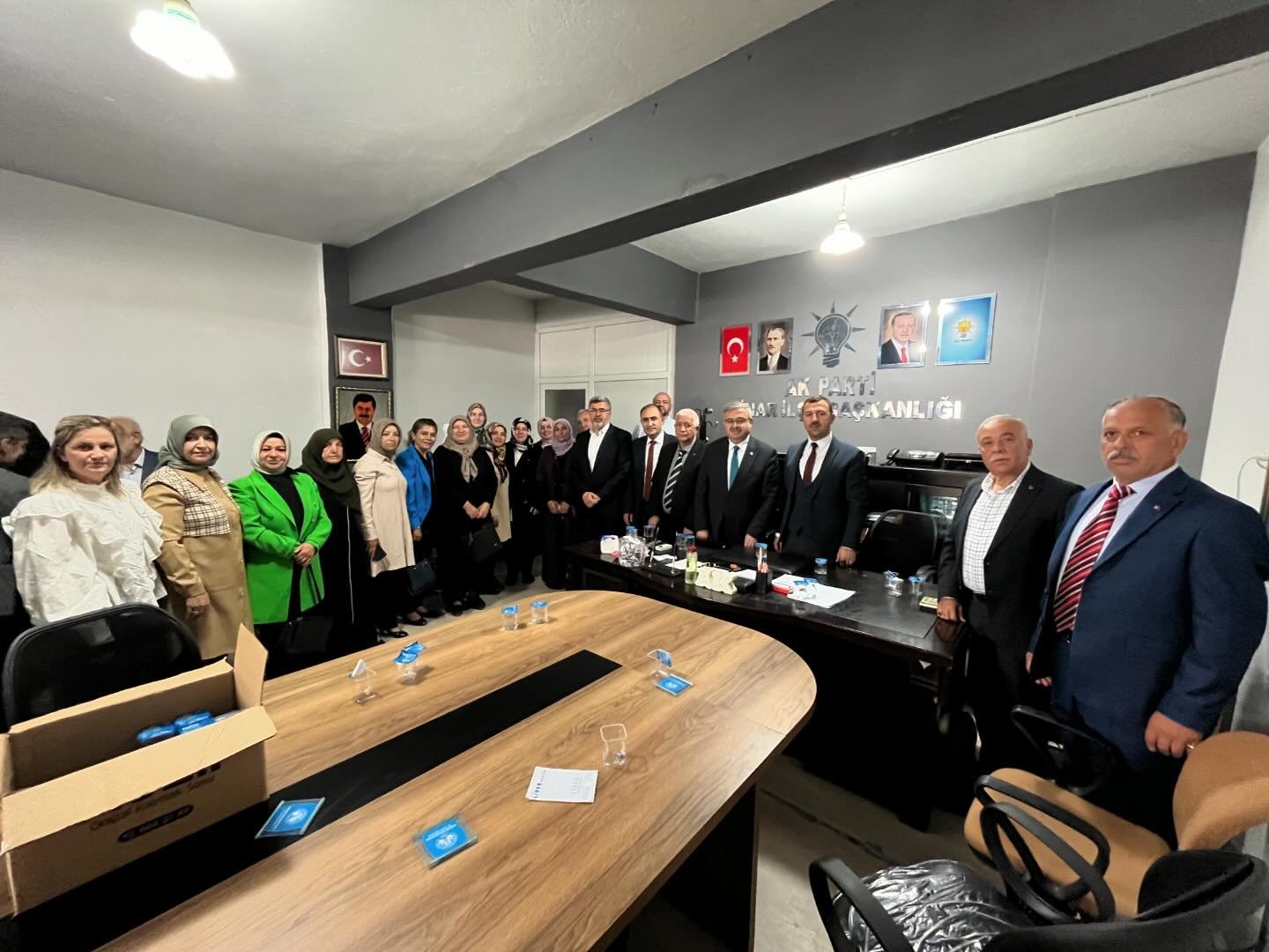 AK PARTİ DİNAR'DA BAYRAMLAŞTI