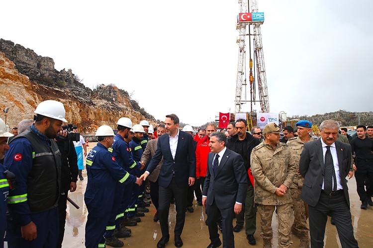 Bakan Bayraktar Açıkladı: "Türkiye'nin En Kaliteli Petrolünü Burada Üretiyoruz"