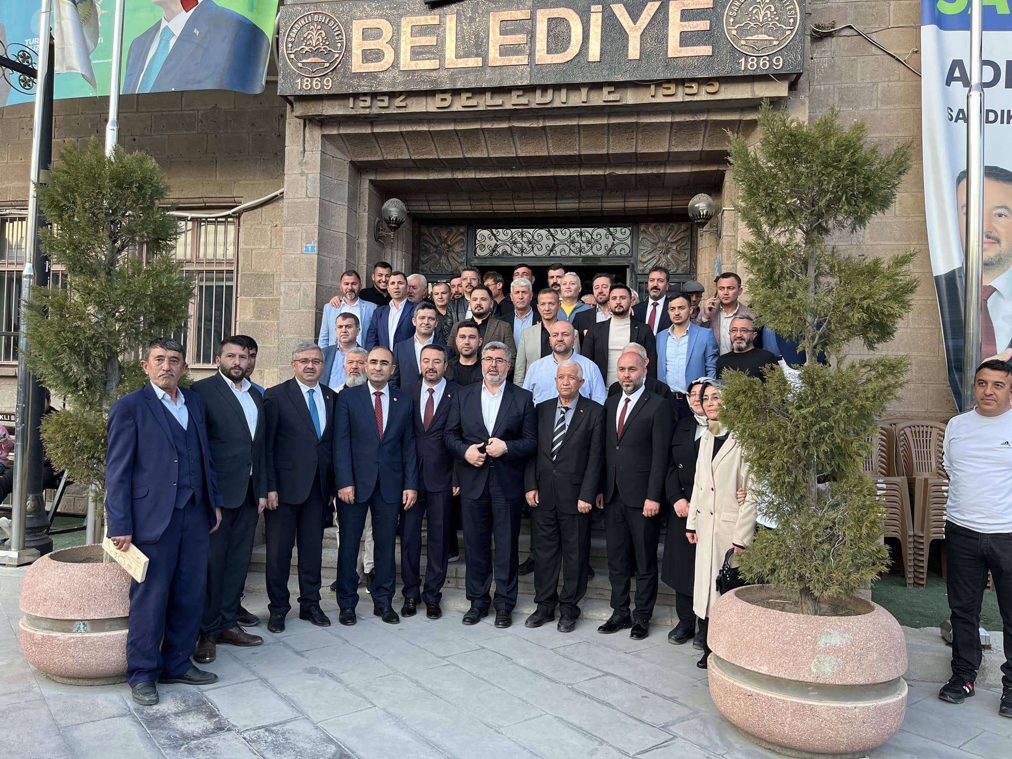 AK Parti Sandıklı Teşkilatı, Sandıklı Belediyesi'nde Bayramlaştı