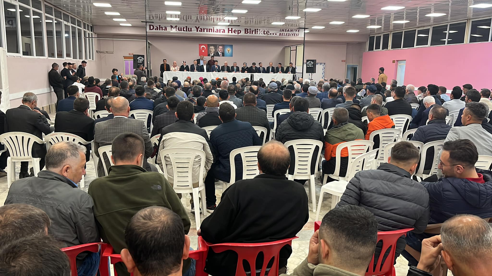 Ak Parti Milletvekili Yurdunuseven İhsaniye’de Bayramlaşma Törenine Katıldı