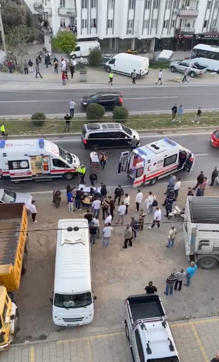 İki Grup Birbirine Girdi, Ortalık Savaş Alanına Döndü