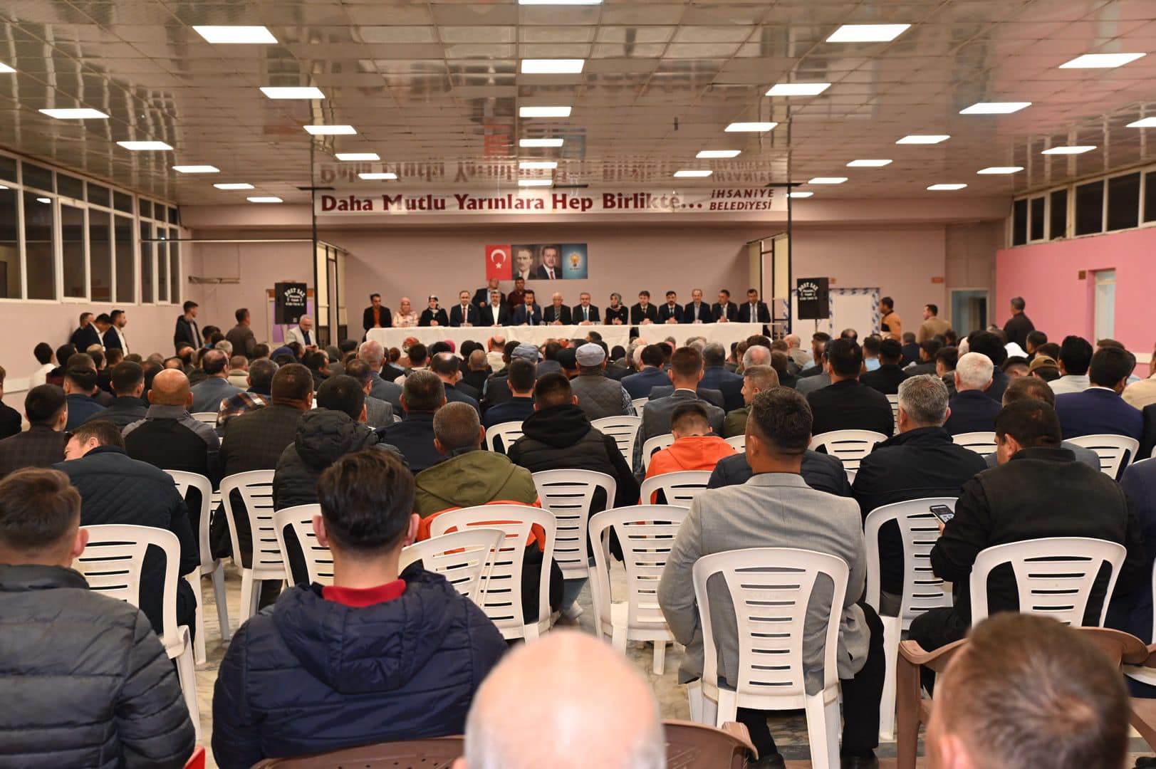 AK Partili Özkaya İhsaniye'de Bayram Programına Katıldı