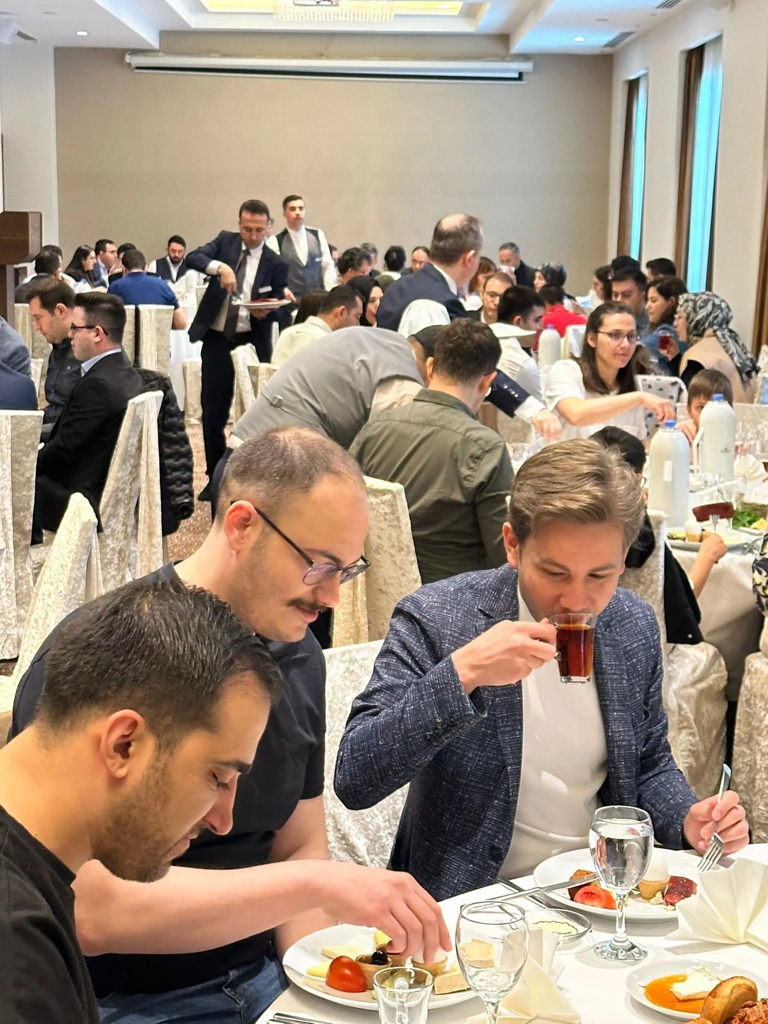 Afyonlu Hakim ve Savcılar Kahvaltıda Bir Araya Geldi