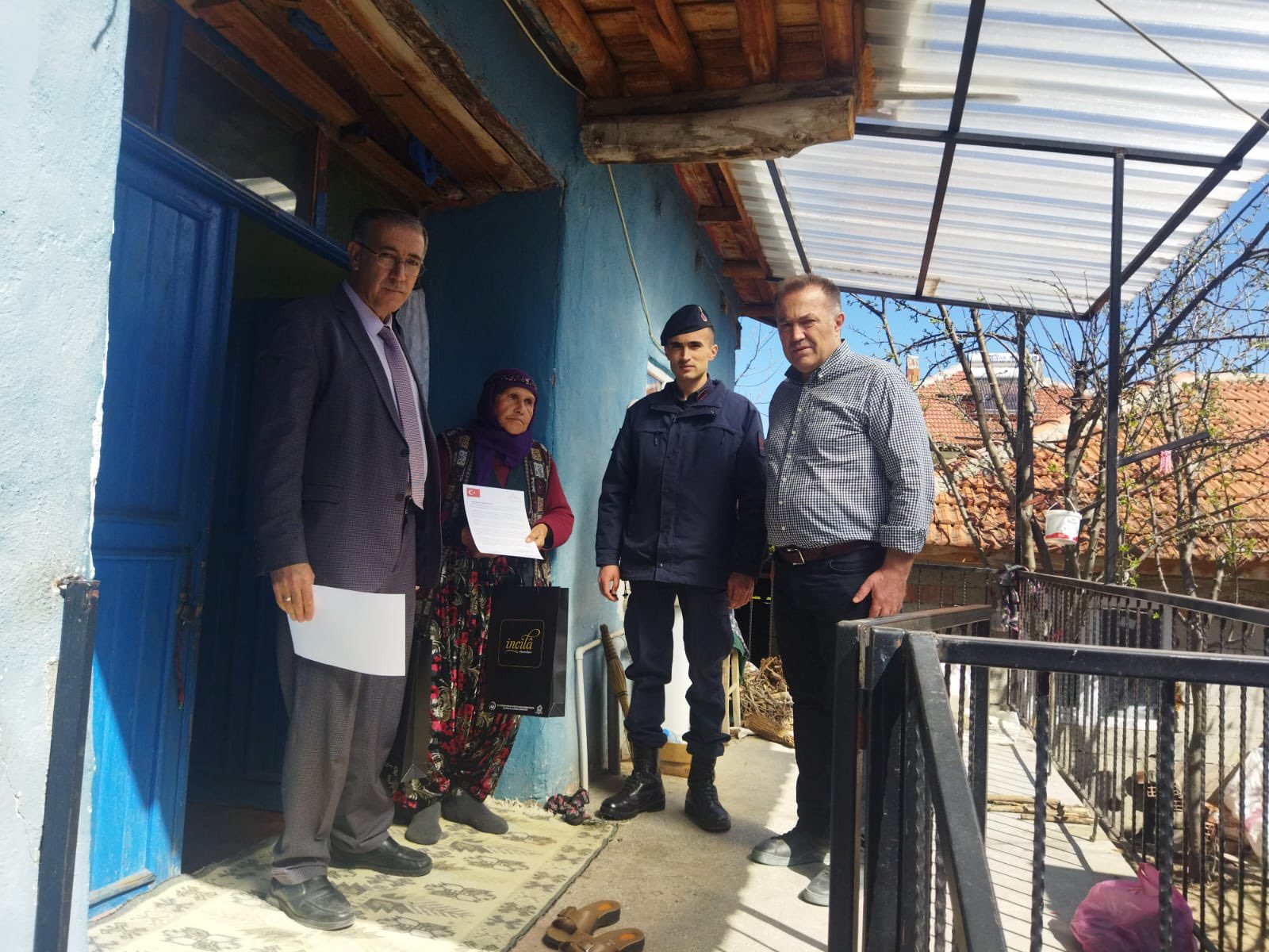 Kaymakam Han Şehit Aileleri ve Gazileri Ziyaret Etti