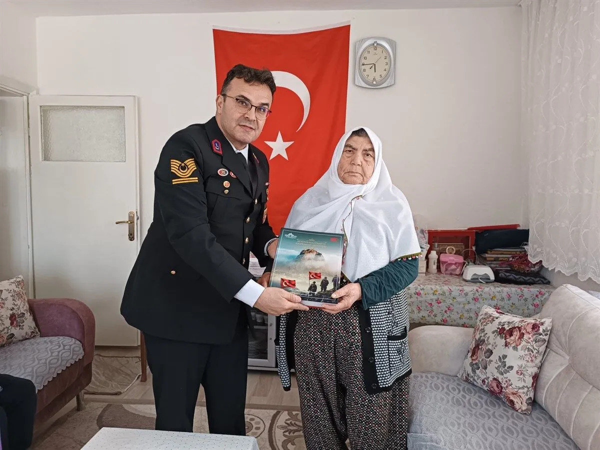 Şehit Ailelerine Anlamlı Hediye Takdim Edildi