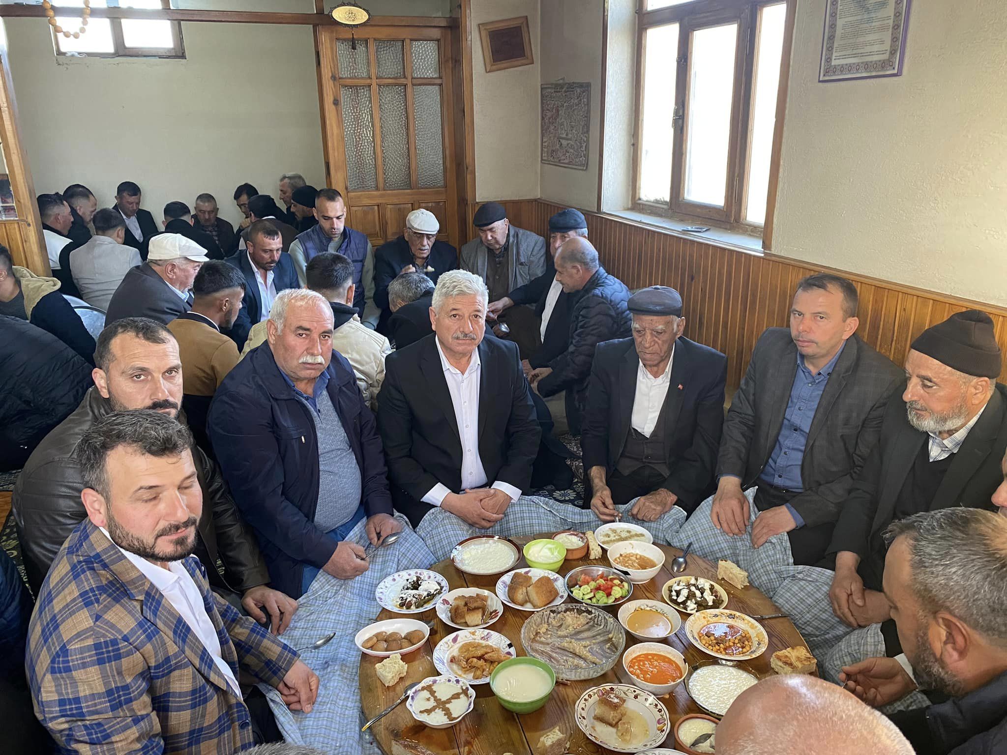 Köy Odaları Geleneği Sürüyor Başkan Türkan Paylaştı