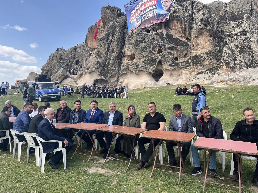 YURDUNUSEVEN BİRLİK VE BERABERLİK' PİKNİĞİNE KATILDI