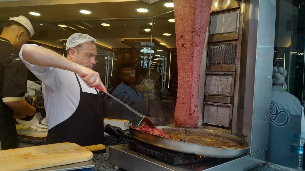 Ramazan Bayramı Tatilinde yerli ve yabancı turistten   Sucuk Döner’e yoğun ilgi