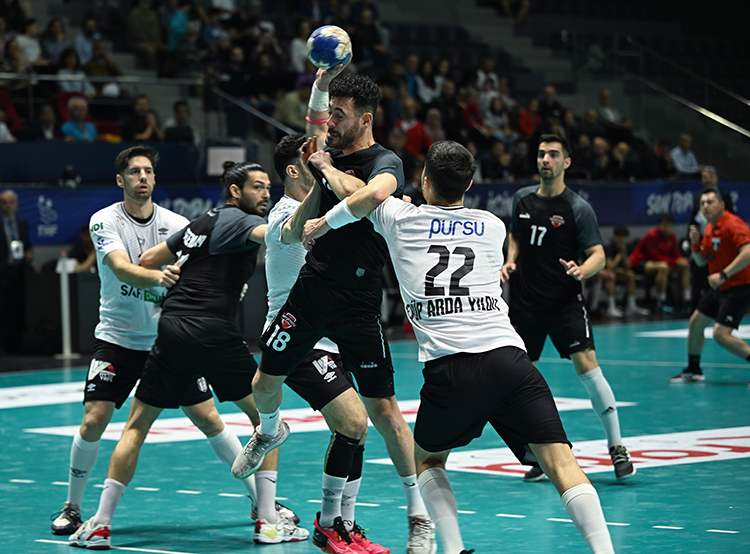 Beşiktaş Safi Çimento Türkiye Kupası'nı Kazandı