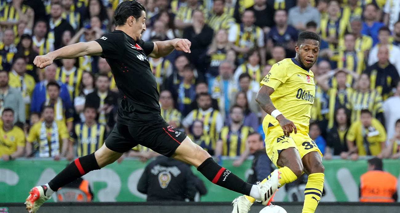 Kritik maçı kazandı! Fenerbahçe ikinci yarı döndü