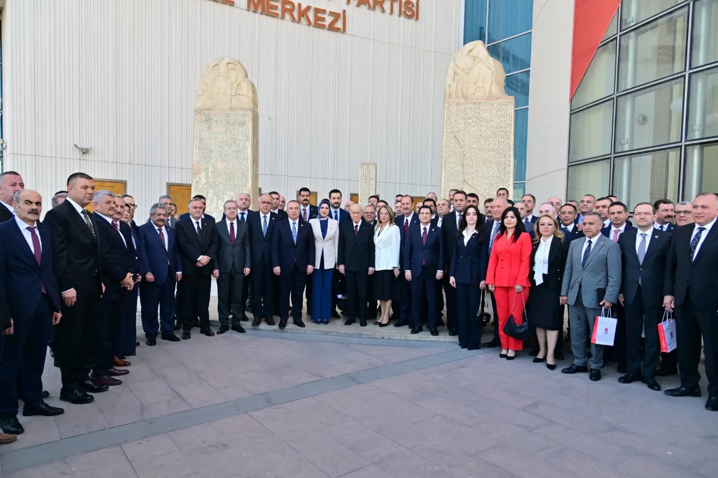 MHP'nin yeni başkanlık divanı belli oldu