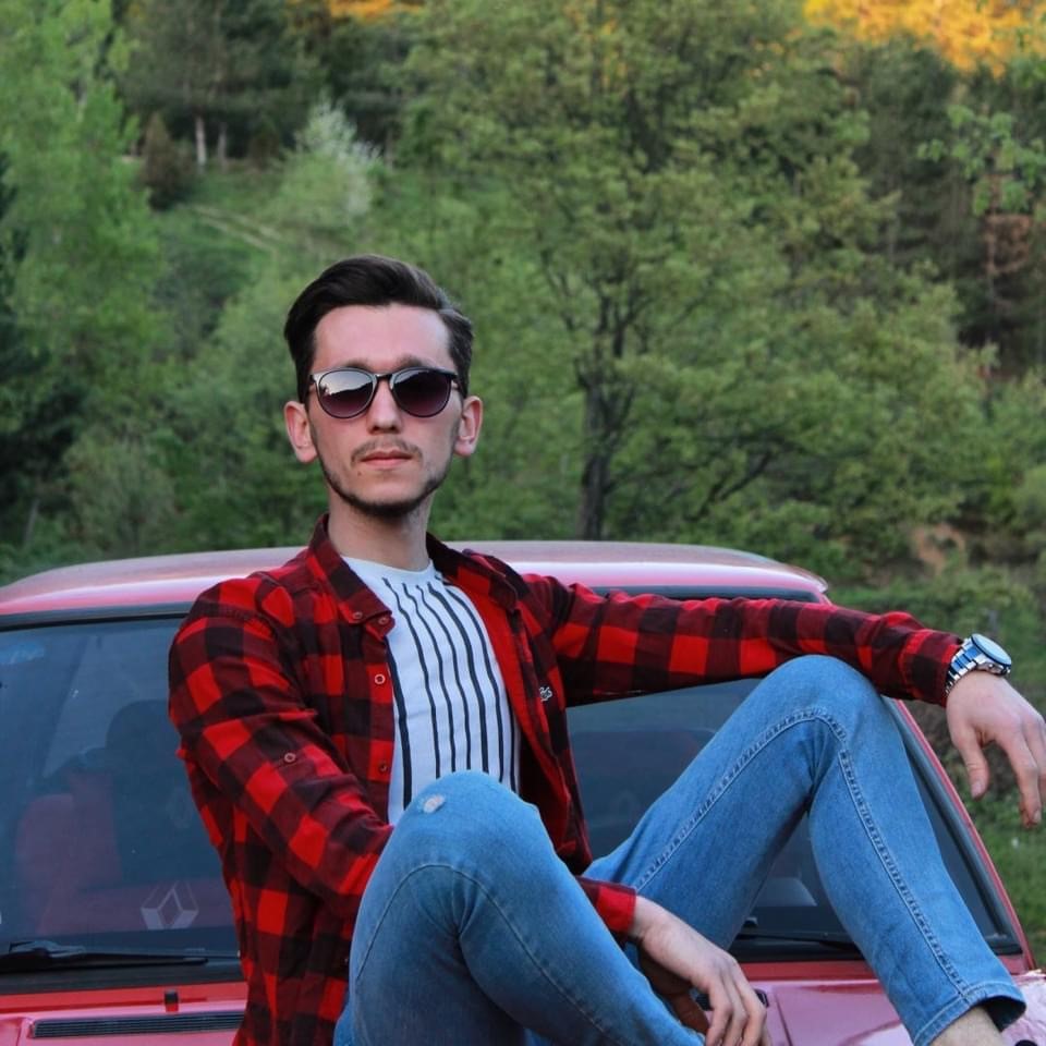 Ekskavatöre Çarpıp Hayatını Kaybetti