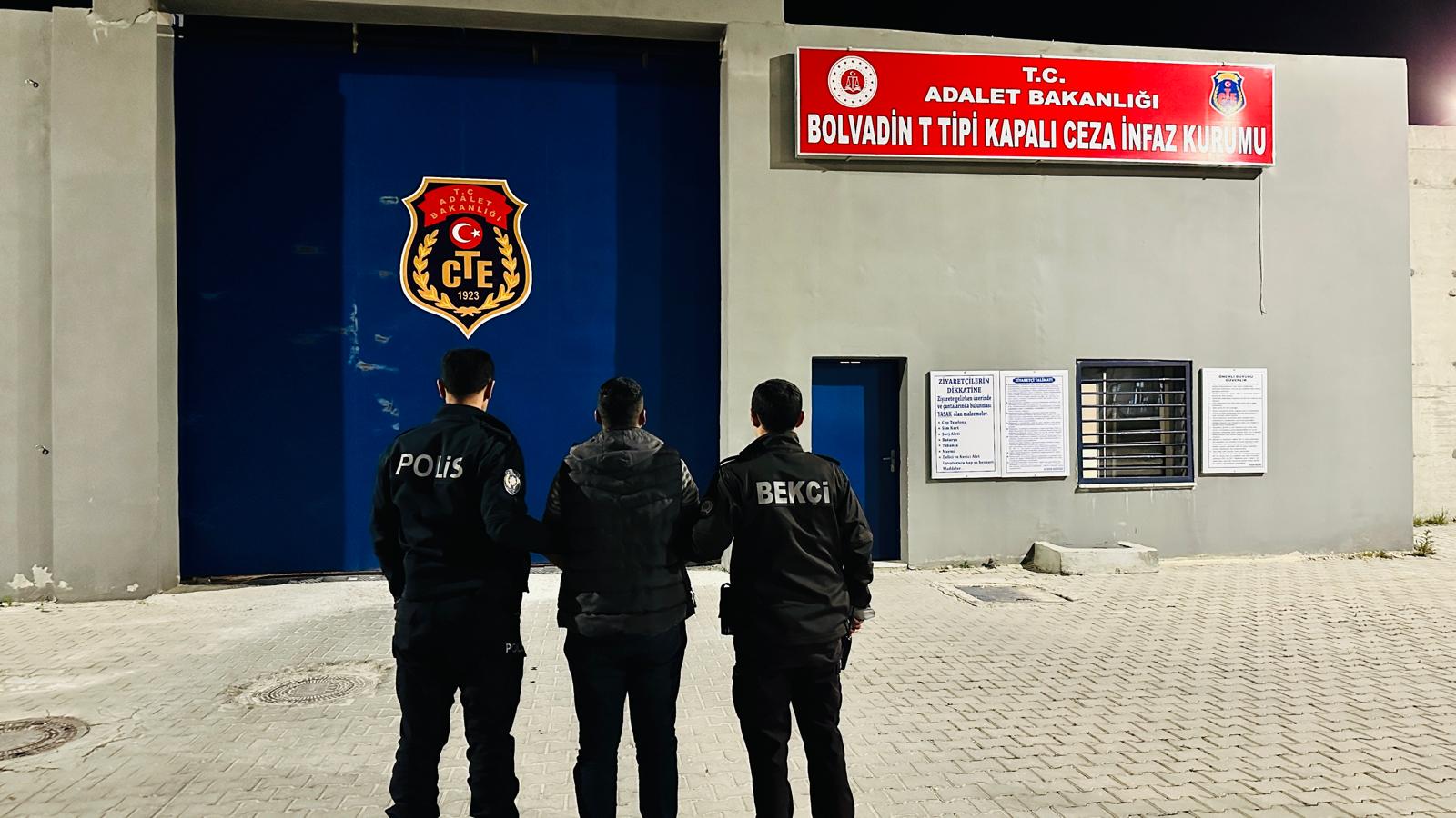 Çarşafla Ağzı Kapatılarak Darbedilmişti: Yakalanan 4 Zanlıdan Biri Tutuklandı