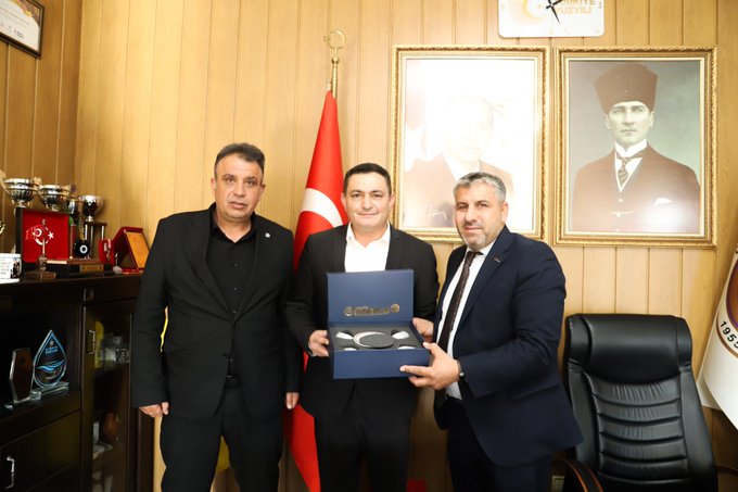 Başkan Altuntaş'a Tebrik Ziyareti