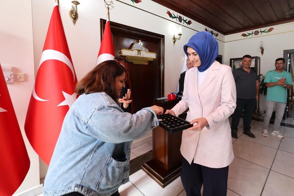 Vali Yiğitbaşı  Basın Mensuplarının Bayramını Kutladı
