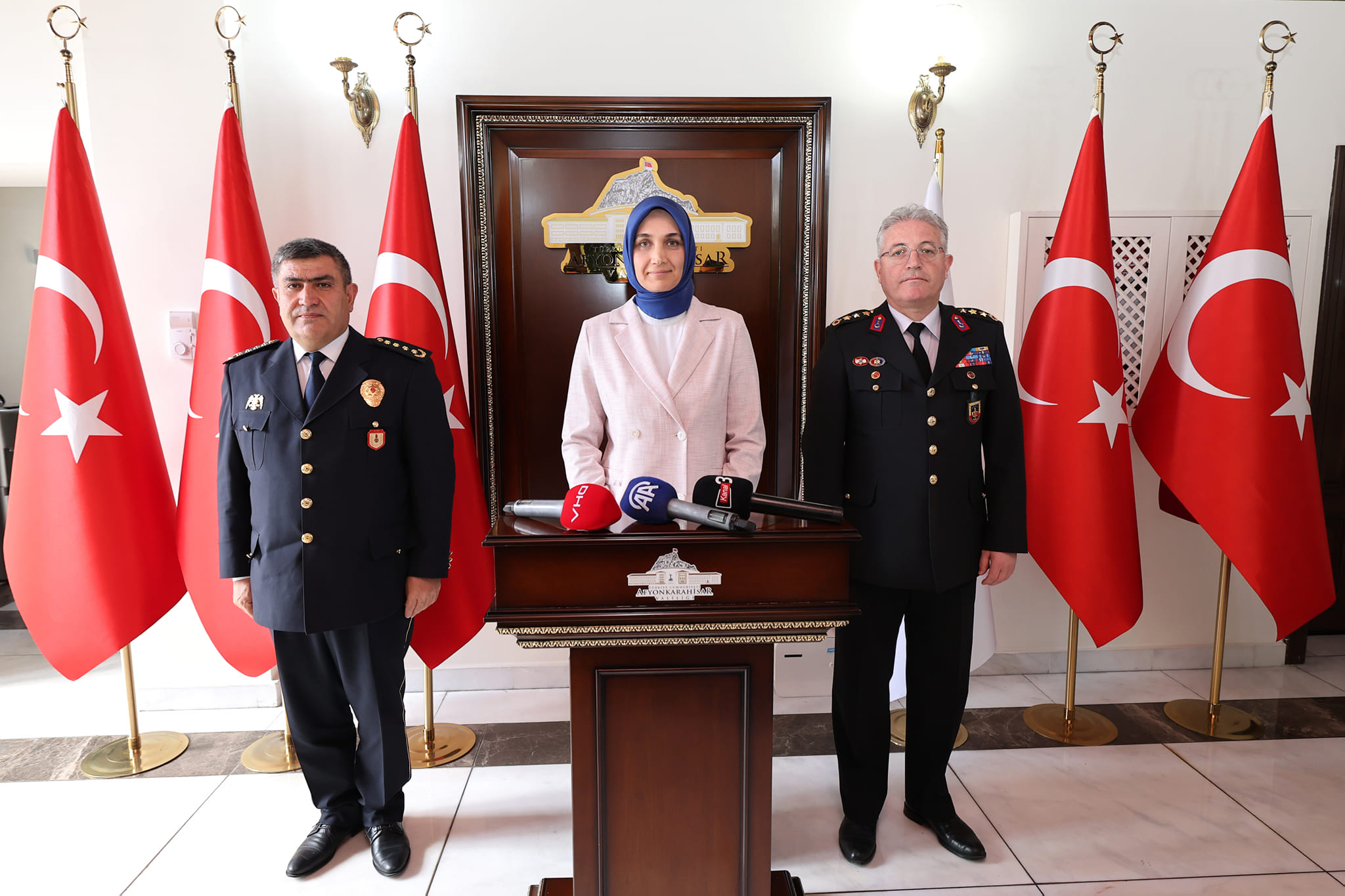 Afyonkarahisar'da Asayiş Toplantısı: Güvenlik ve Huzur İçin Değerlendirmeler Yapıldı