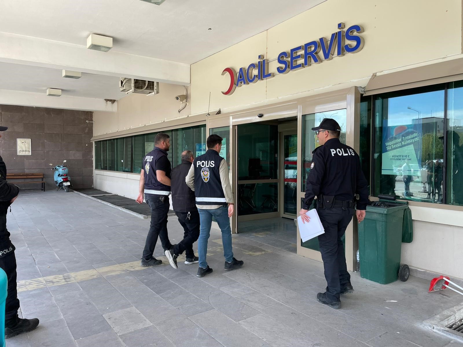 3 Farklı Adrese Eş Zamanlı Operasyon!