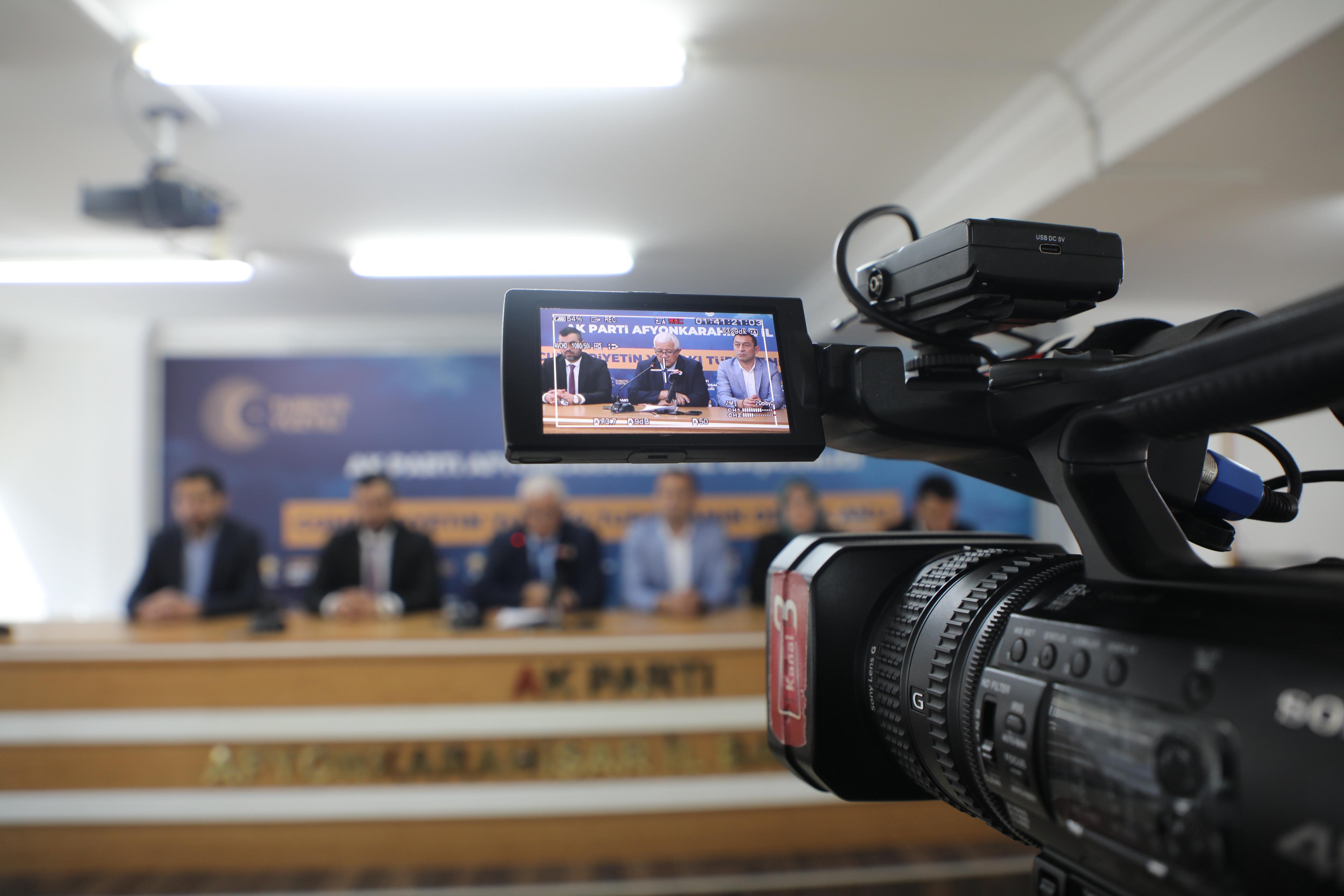 AK Parti Afyonkarahisar İl Başkanı Menteş, CHP'li Köksal’ı Eleştirdi!