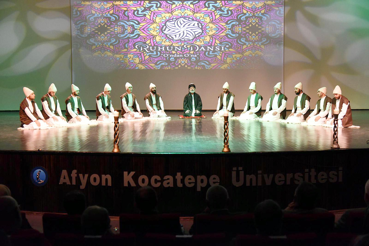 ALİMOĞLU ARAŞTIRMA DERNEĞİNDEN RUHUN DANSI GÖSTERİSİ
