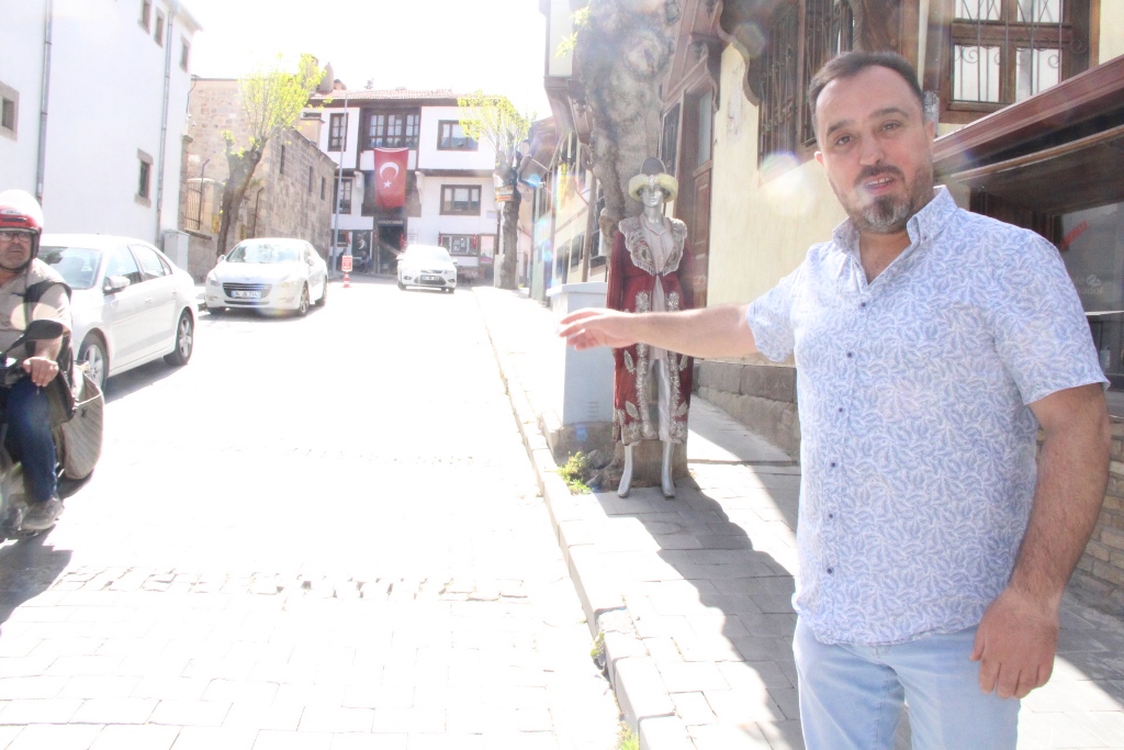 MAHALLE EŞRAFININ BAŞKAN KÖKSAL'DAN İSTEĞİ VAR