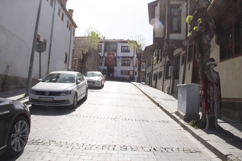 MAHALLE EŞRAFININ BAŞKAN KÖKSAL'DAN İSTEĞİ VAR