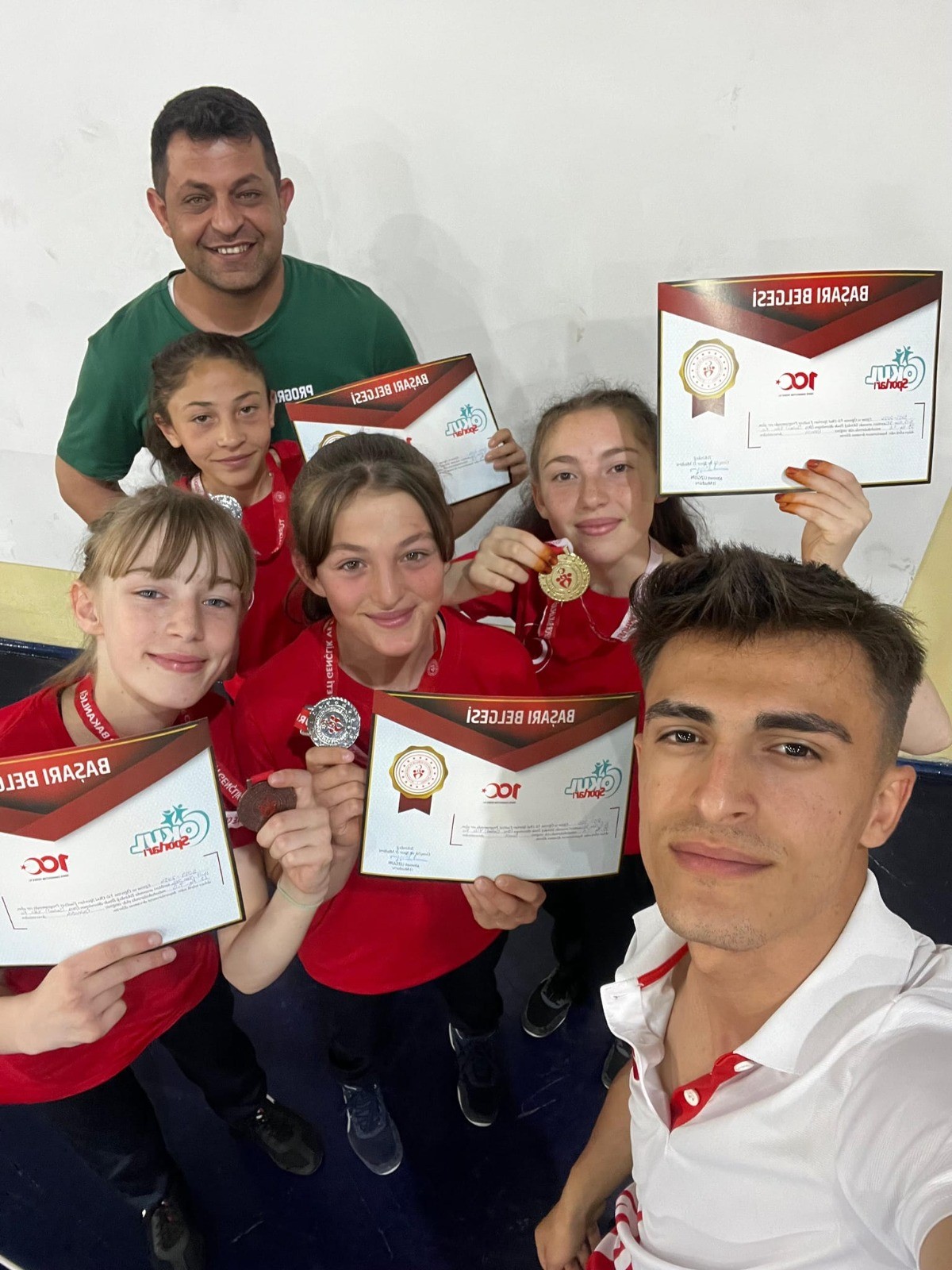 Taşoluk Fatih Ortaokulu Öğrencilerinin Büyük Başarısı