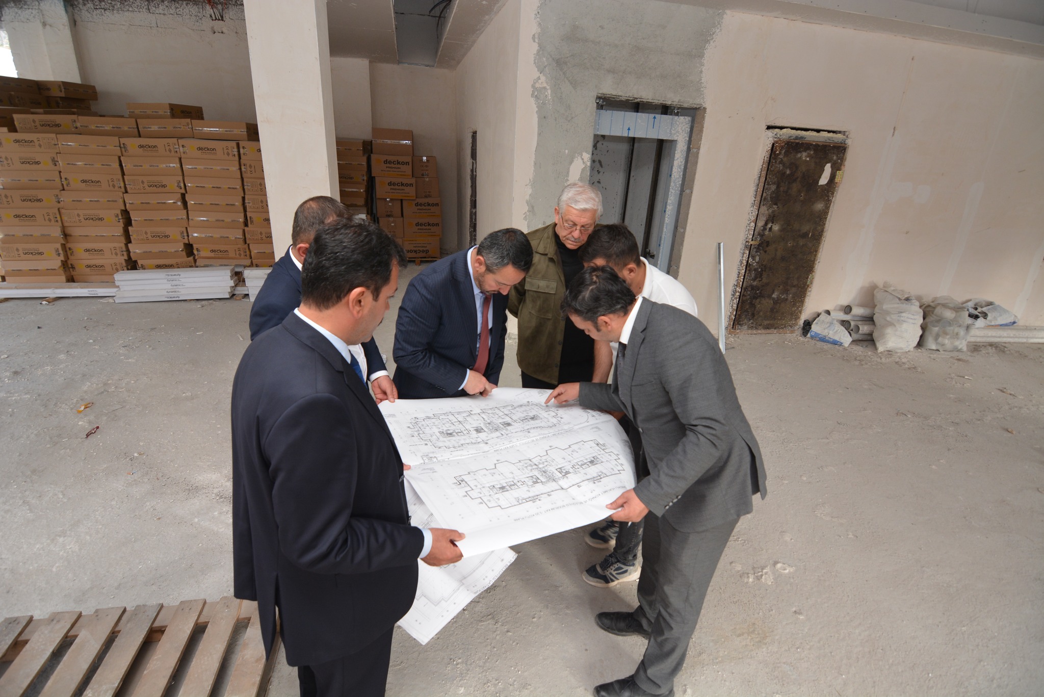 BAŞKAN ÖZTAŞ YENİ BELEDİYE BİNASININ İNŞAATINI İNCELEDİ