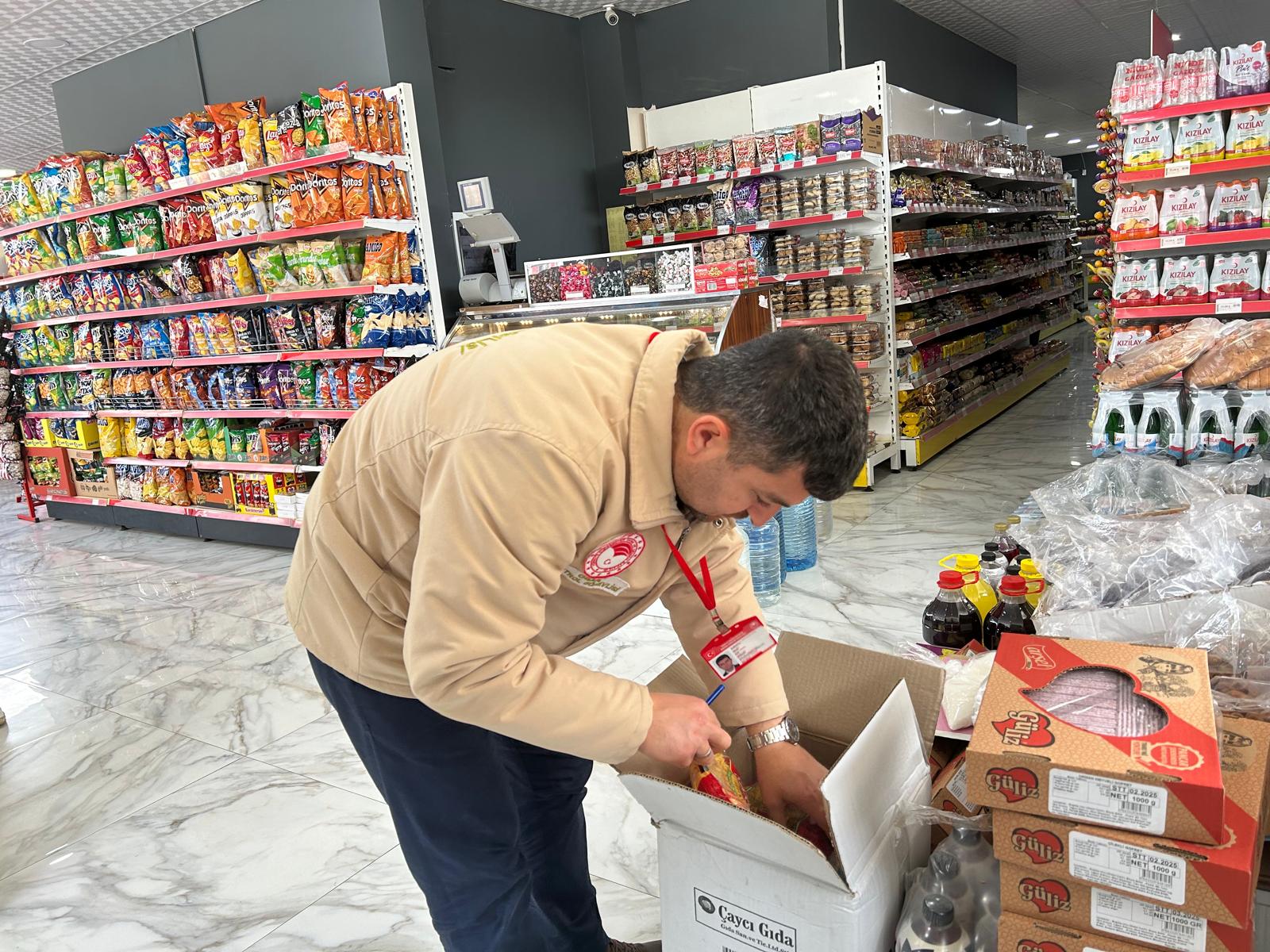 Bolvadin'de Denetimler Sürüyor Halkın Sağlığına Önem Veriliyor
