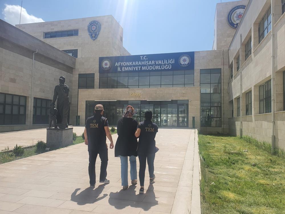 Afyon'da FETÖ Bağlantılı Kadın, Jandarma Operasyonuyla Yakalandı