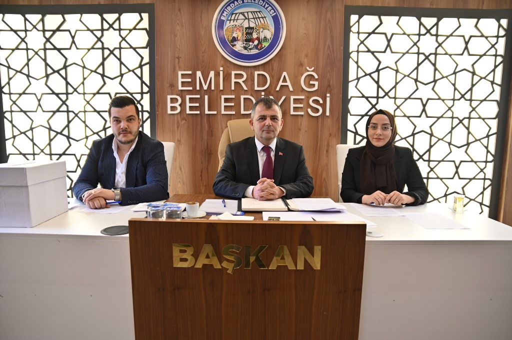 EMİRDAĞ BELEDİYESİ'NDE İLK MECLİS TOPLANTISI YAPILDI