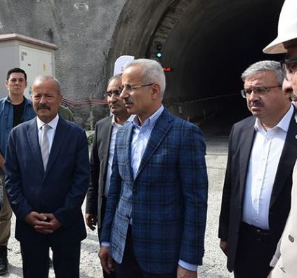 ULAŞTIRMA VE ALTYAPI BAKANI AFYON'A GELİYOR