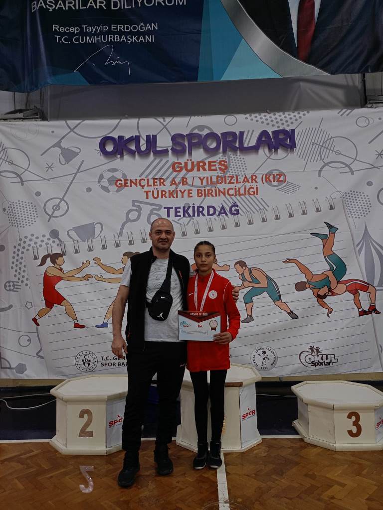 MİNDERİN SULTANLARI ZİRVEYİ BIRAKMIYOR!
